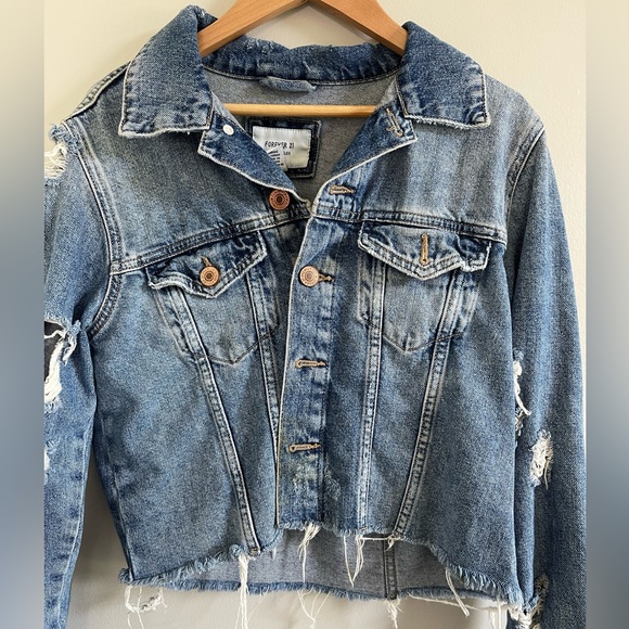 Denim Ripped Cropped Jacket - Picture 2 of 4